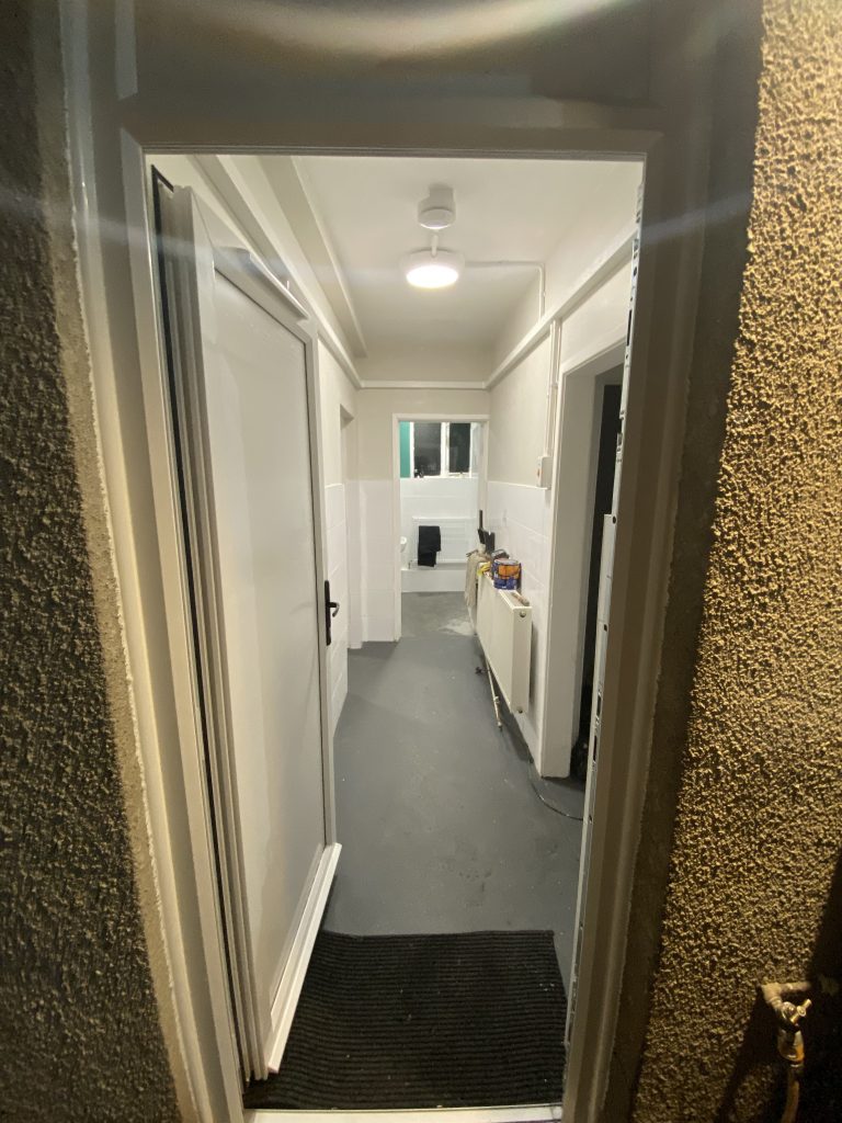 BUSINESS BATHROOM RENOVATION
