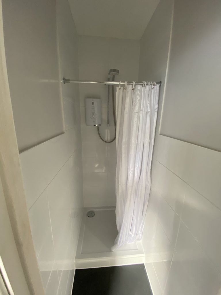 BUSINESS BATHROOM RENOVATION